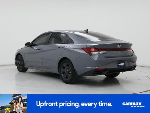 Gray 2022 Hyundai ELANTRA SEL