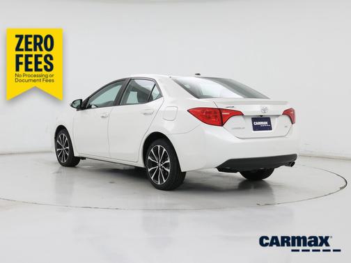 White 2018 Toyota Corolla SE