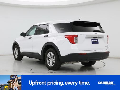 White 2023 Ford Explorer