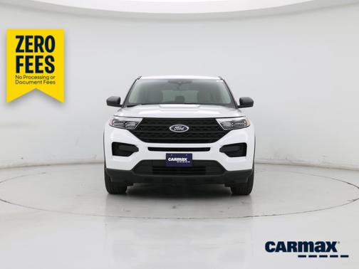 White 2023 Ford Explorer