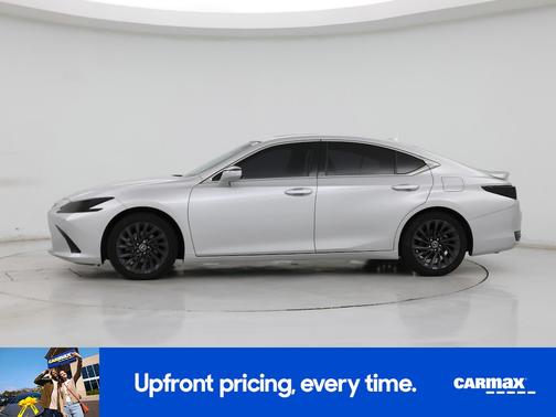 2021 Lexus ES 300h Luxury
