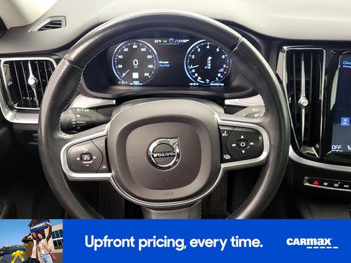 2019 Volvo S60 T6 Momentum