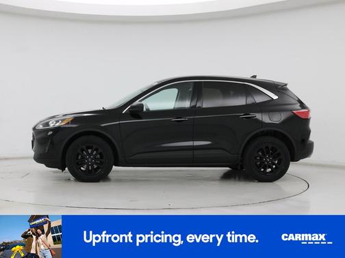 Black 2022 Ford Escape SE