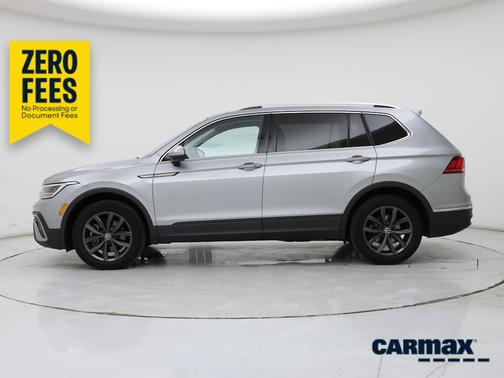 Silver 2023 Volkswagen Tiguan SE