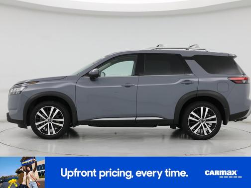 Gray 2023 Nissan Pathfinder Platinum