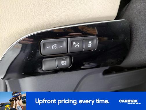 2018 Toyota Prius One