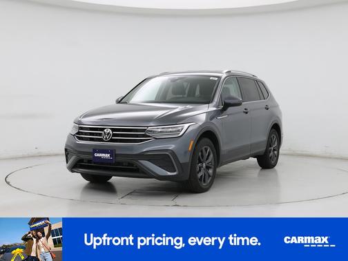 Gray 2022 Volkswagen Tiguan SE