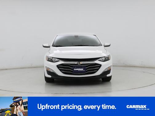 White 2019 Chevrolet Malibu LT