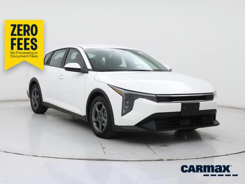 White 2025 Kia K4 LXS