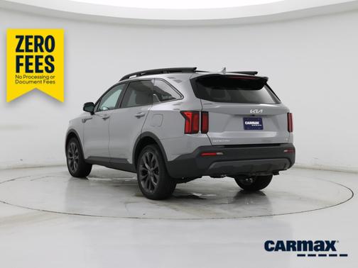 Gray 2025 Kia Sorento S