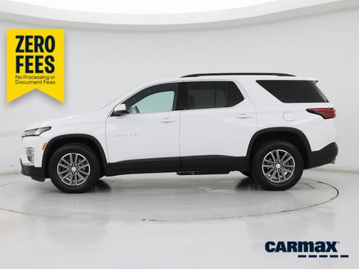 White 2023 Chevrolet Traverse LT Cloth