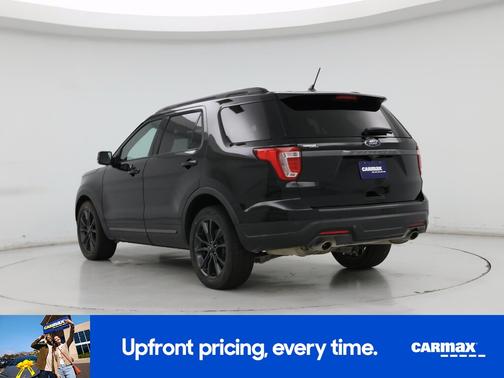 Black 2018 Ford Explorer XLT