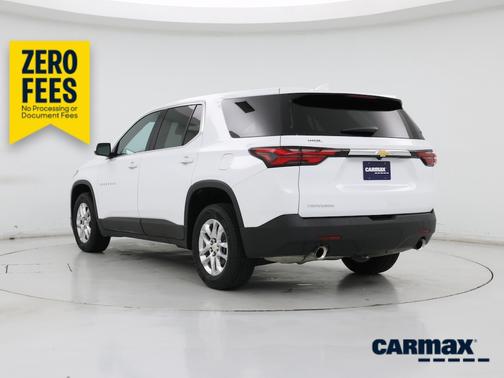 White 2023 Chevrolet Traverse LS