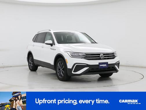 White 2022 Volkswagen Tiguan SE