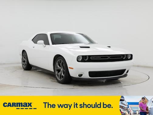 2016 Dodge Challenger SXT Plus