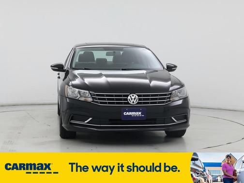 2017 Volkswagen Passat SE