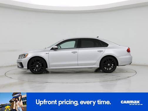 2018 Volkswagen Passat R-Line