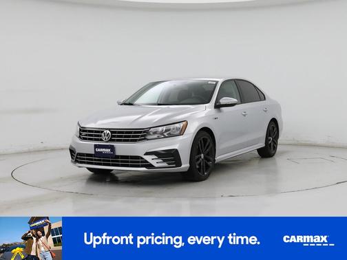 2018 Volkswagen Passat R-Line