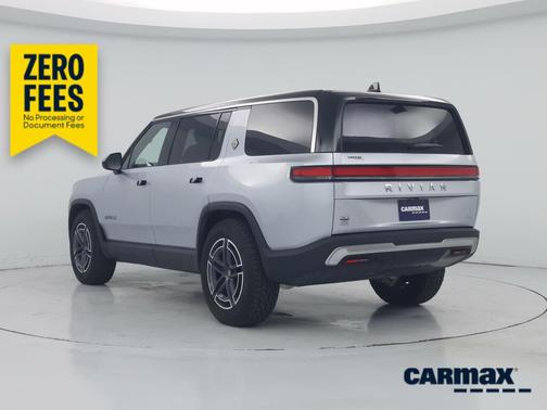 Silver 2026 Rivian R1S Dual Motor Standard