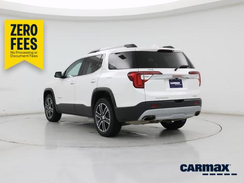 White 2022 GMC Acadia SLT