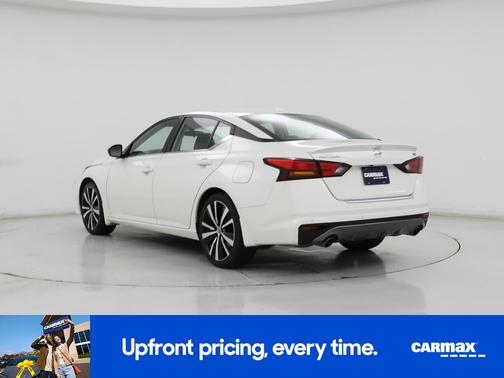 2022 Nissan Altima SR