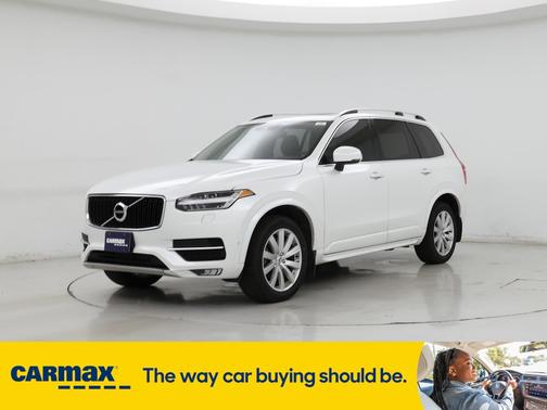 2016 Volvo XC90 T6 Momentum