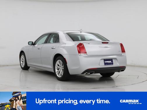 2020 Chrysler 300 Touring L