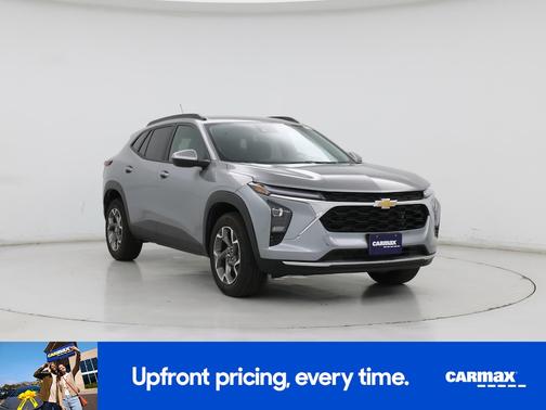 Gray 2025 Chevrolet Trax LT