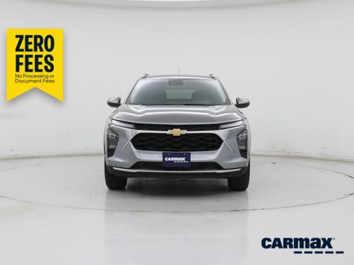 Gray 2025 Chevrolet Trax LT