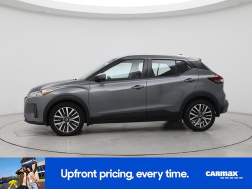 Gray 2021 Nissan Kicks SV