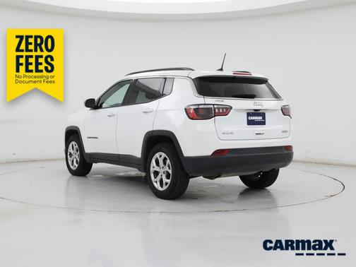 White 2024 Jeep Compass Latitude
