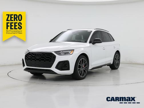 White 2024 Audi SQ5 Premium Plus
