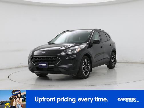 Black 2022 Ford Escape SE