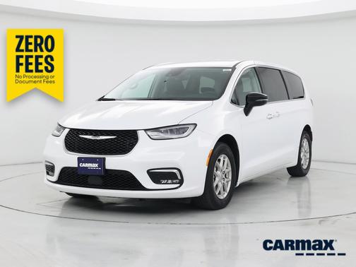 White 2024 Chrysler Pacifica Touring L