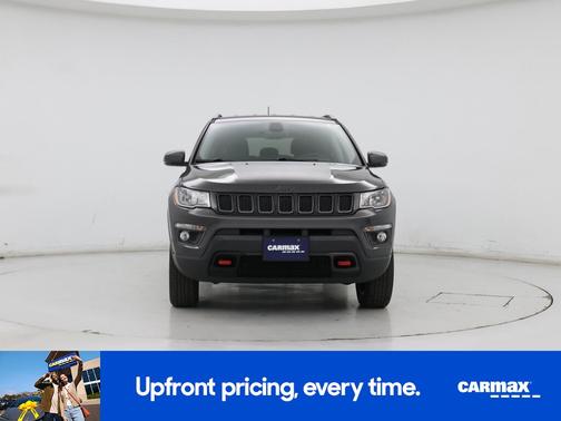 Gray 2018 Jeep Compass Trailhawk