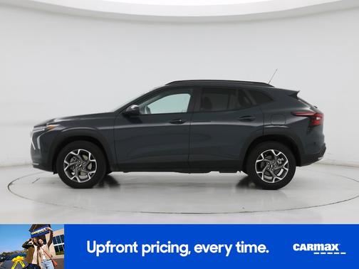 Green 2025 Chevrolet Trax LT