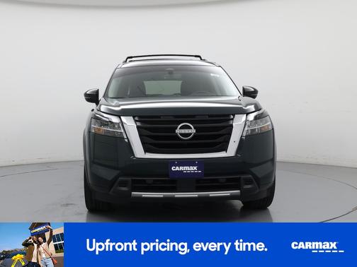 Green 2023 Nissan Pathfinder SL