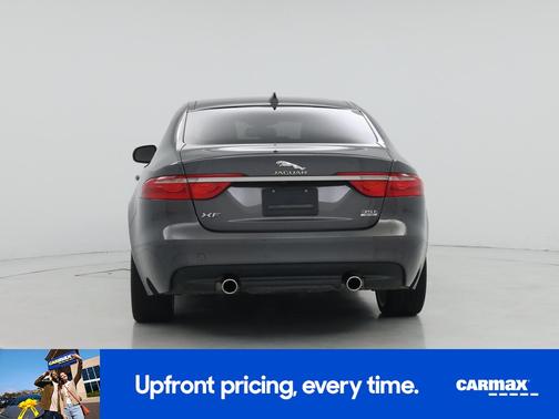 2017 Jaguar XF Prestige