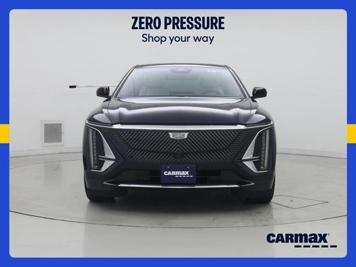 Green 2024 Cadillac LYRIQ Luxury 2