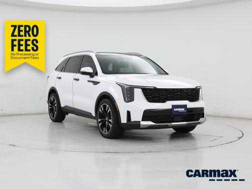 White 2025 Kia Sorento S