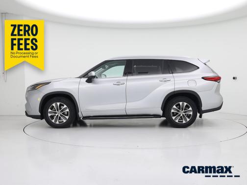 Silver 2021 Toyota Highlander XLE