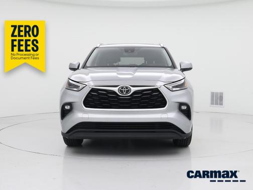 Silver 2021 Toyota Highlander XLE