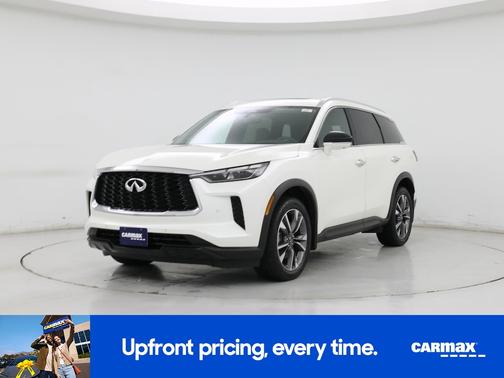 White 2023 INFINITI QX60 Luxe