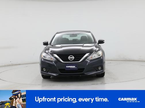 Black 2018 Nissan Altima SL