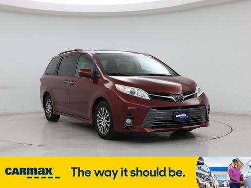 2019 Toyota Sienna XLE