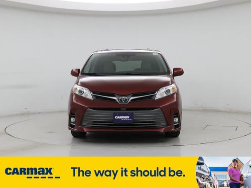 2019 Toyota Sienna XLE