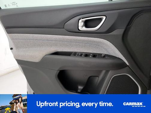 Silver 2022 Jeep Compass Latitude