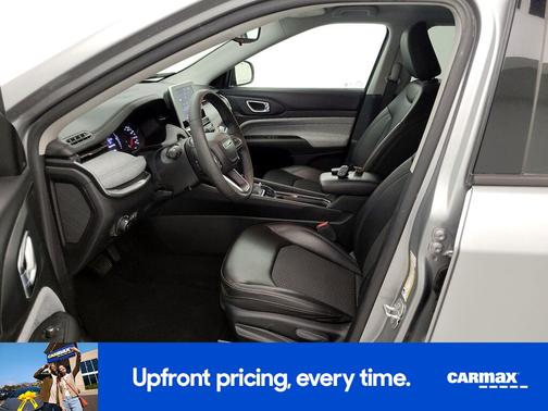 Silver 2022 Jeep Compass Latitude