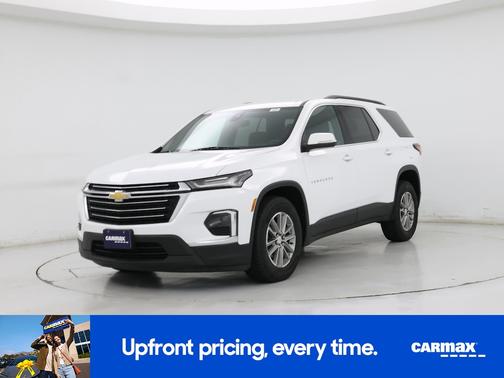 White 2023 Chevrolet Traverse LT Cloth