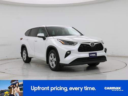 2024 Toyota Highlander LE